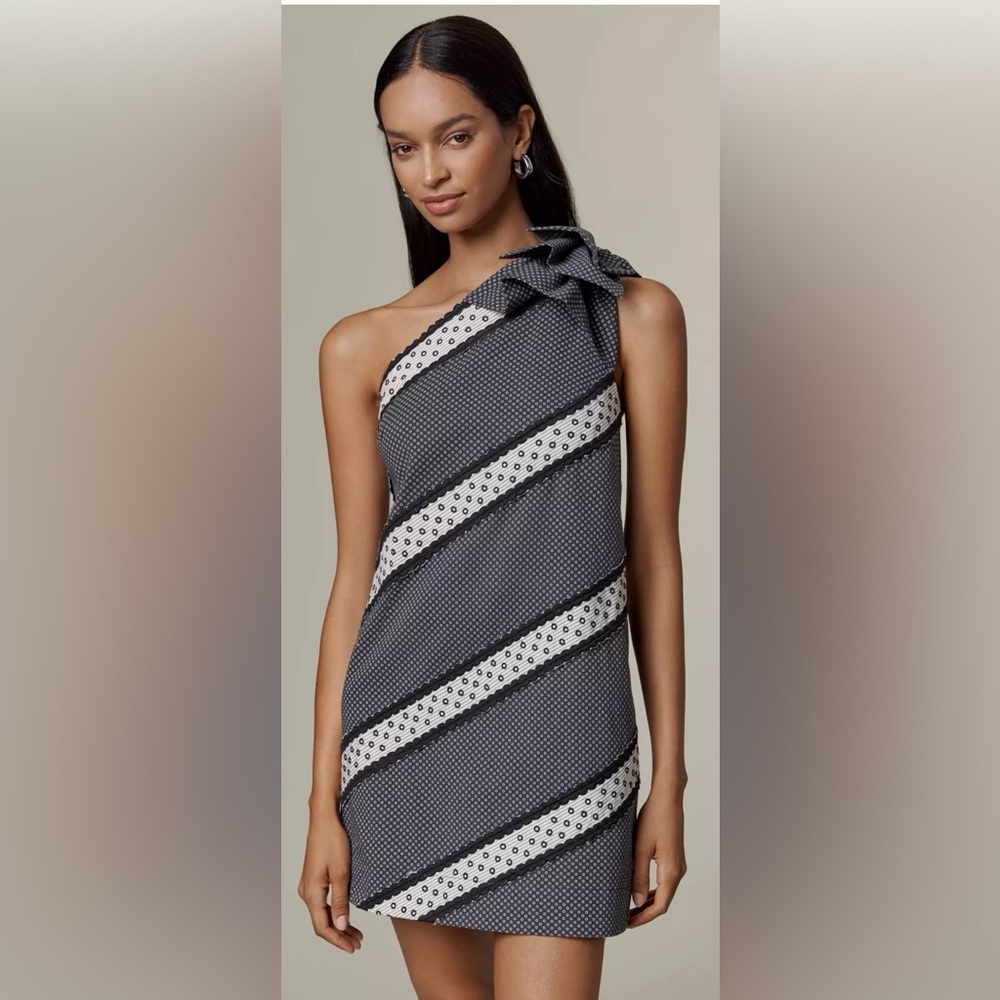 Anthropologie Black and White One Shoulder Bow Dress Size Medium NWT $188
